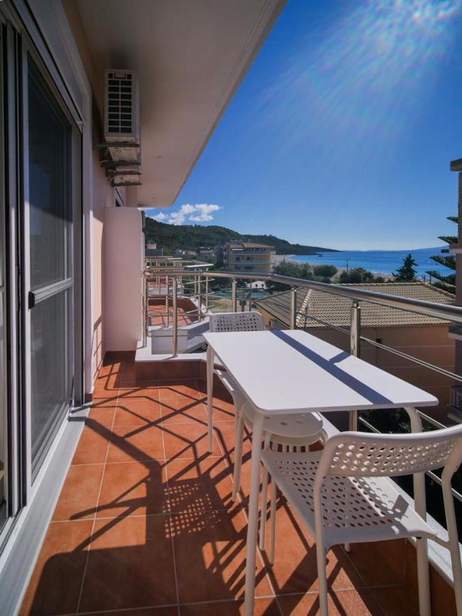 Himara Royal Hotel Exteriör bild