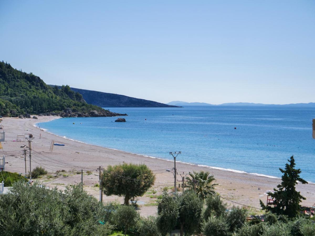 Himara Royal Hotel Exteriör bild