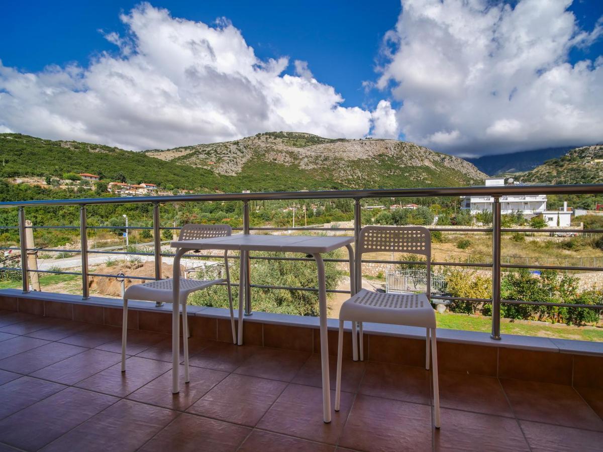Himara Royal Hotel Exteriör bild