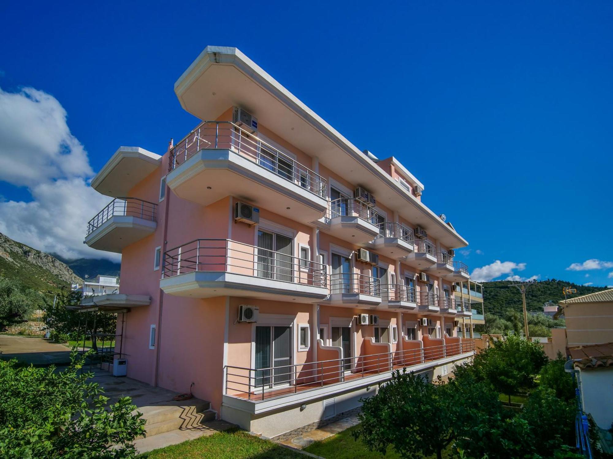 Himara Royal Hotel Exteriör bild