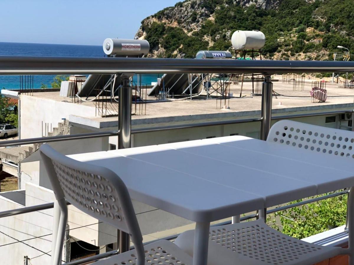 Himara Royal Hotel Exteriör bild
